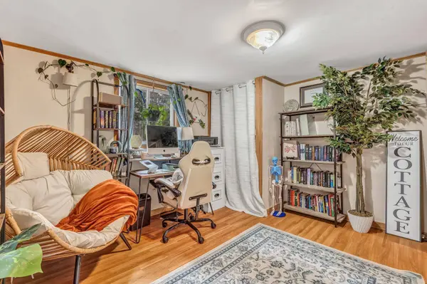 329 Bean RD, Mount Vernon, ME 04352