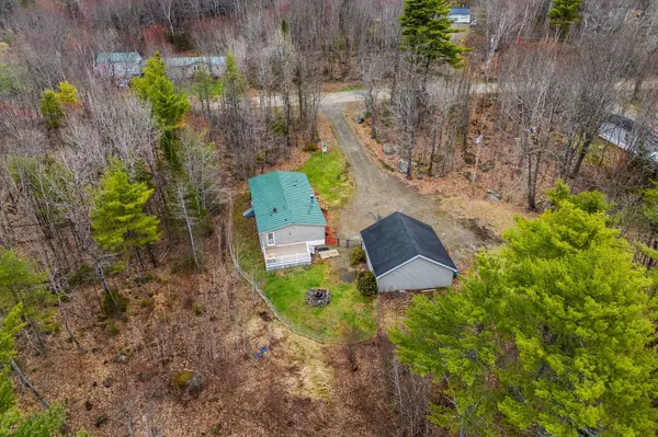 47 Hideaway Acres RD, Chelsea, ME 04330