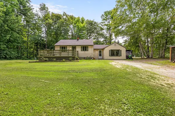 212 Annabessacook RD, Monmouth, ME 04265