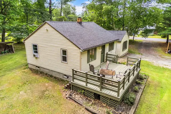 212 Annabessacook RD, Monmouth, ME 04265