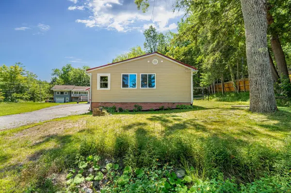 44 1st AVE, Greene, ME 04236