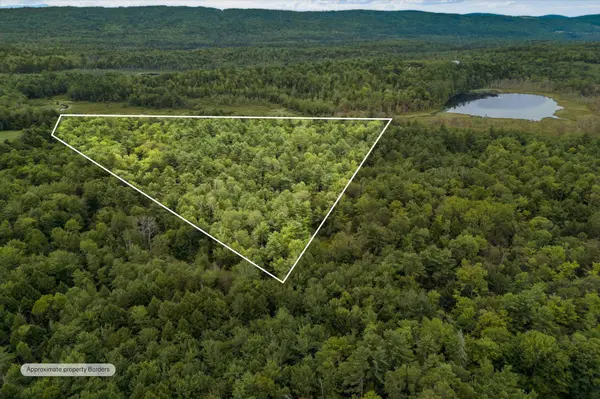 160 Stone HL, Palermo, ME 04354