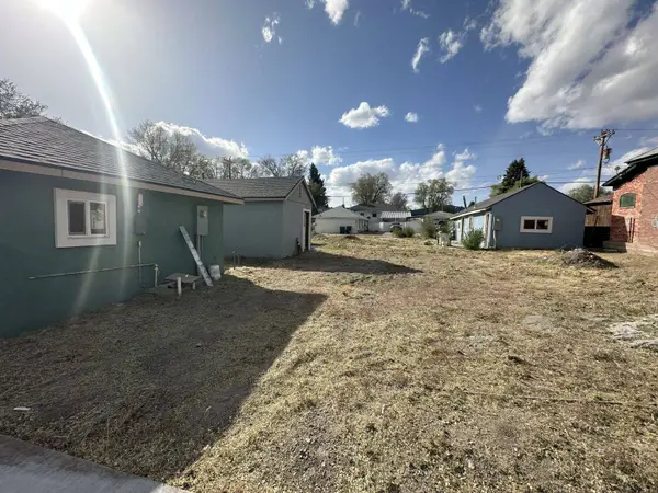 710 Cedar ST, Carlin, NV 89822