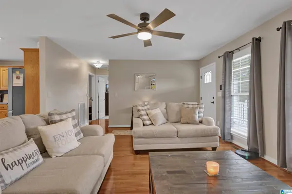 865 LUAL DRIVE, Fultondale, AL 35217