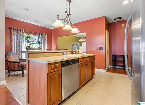 888 CODY CIRCLE, Fultondale, AL 35068