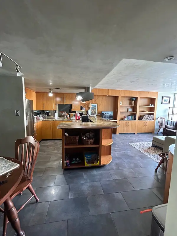 1800 Lavaca ST #A208, Austin, TX 78701
