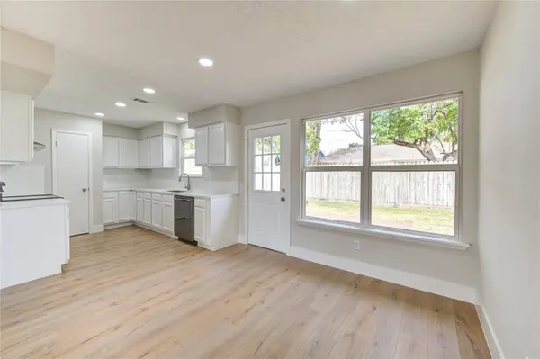 328 Meadow Wood CT, League City, TX 77573
