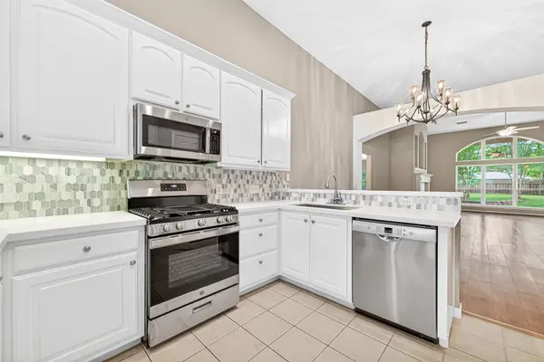 1514 Melissa DR, Spring, TX 77386