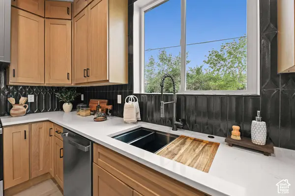 388 W WASATCH ST, Midvale, UT 84047