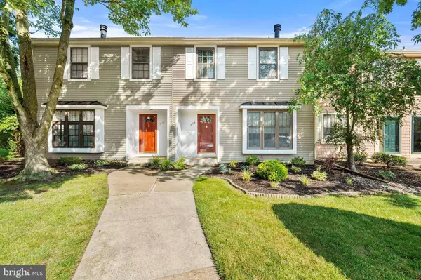 826 KINGS CROFT, Cherry Hill, NJ 08034