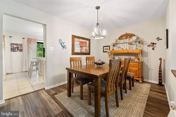 826 KINGS CROFT, Cherry Hill, NJ 08034