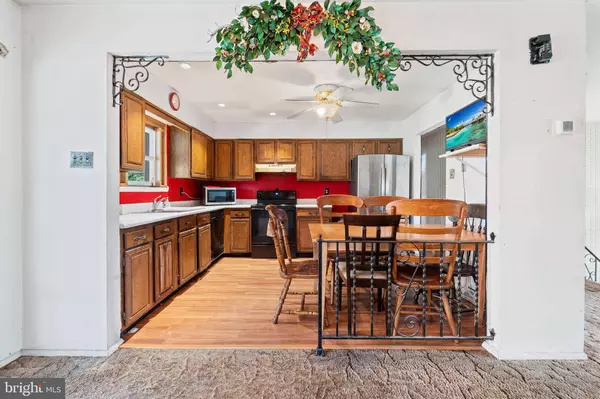 257 W LANDING RD, Blackwood, NJ 08012