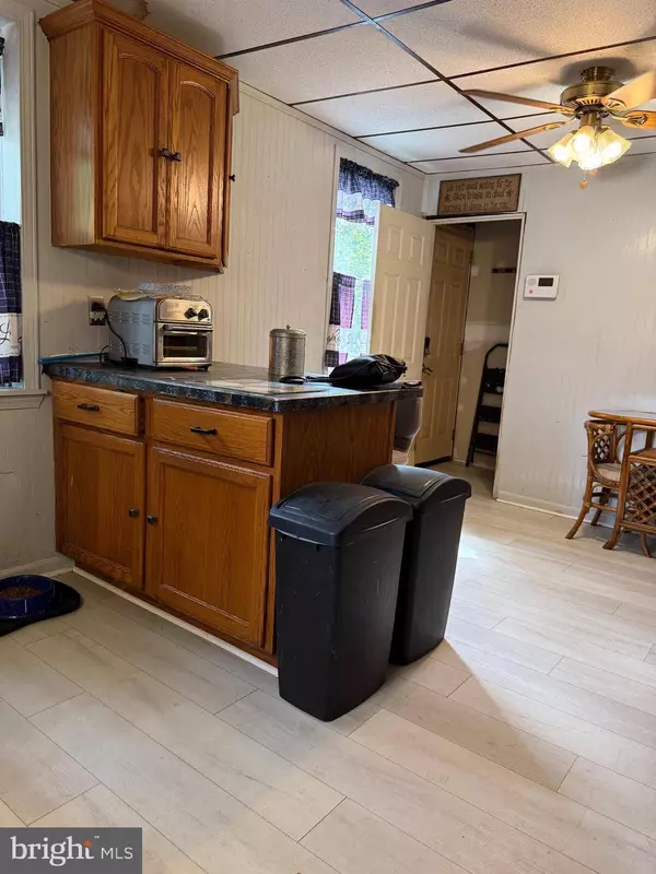 13 MASSACHUSETTS AVE, Cherry Hill, NJ 08002