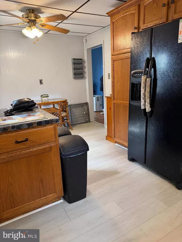 13 MASSACHUSETTS AVE, Cherry Hill, NJ 08002