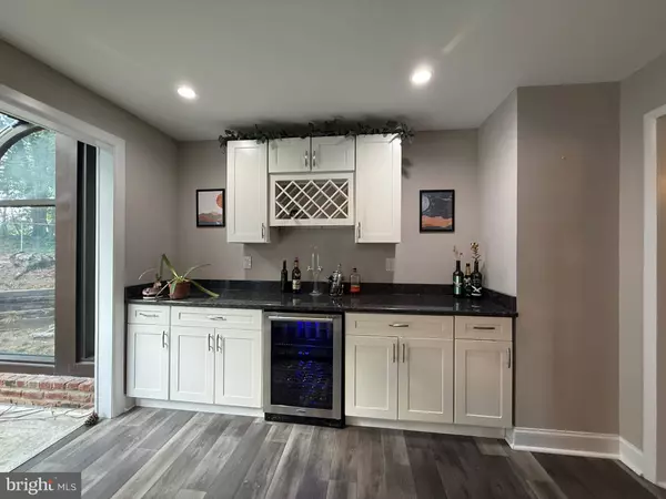 9 EDEN RD, Blackwood, NJ 08012