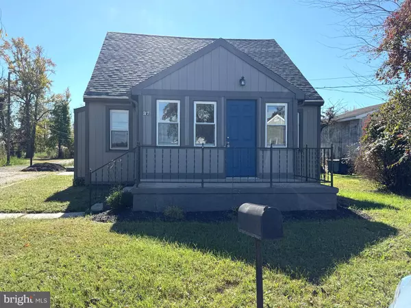 37 BEAVER AVE, Pennsville, NJ 08070