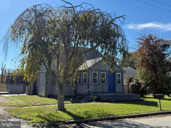 37 BEAVER AVE, Pennsville, NJ 08070