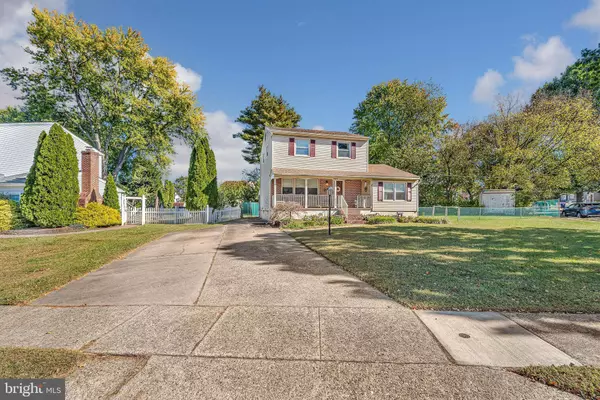 301 N COLES AVE, Maple Shade, NJ 08052