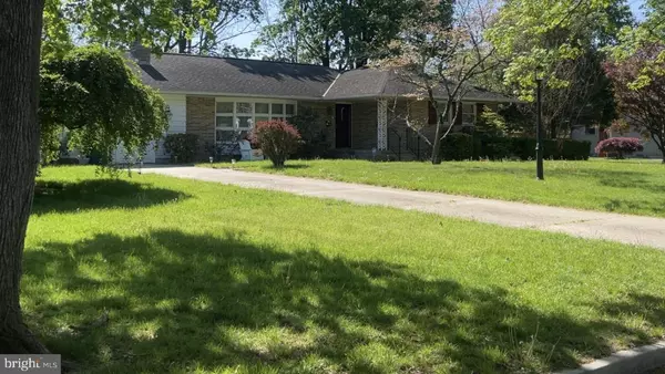 2 CEDAR LN, Pemberton, NJ 08068