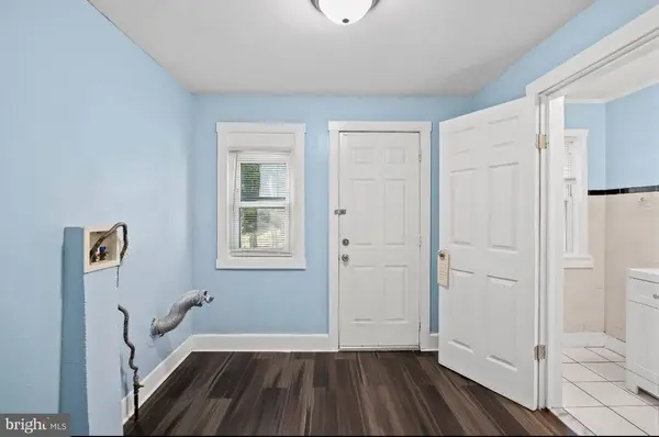 33 OAK ST, Trenton, NJ 08618