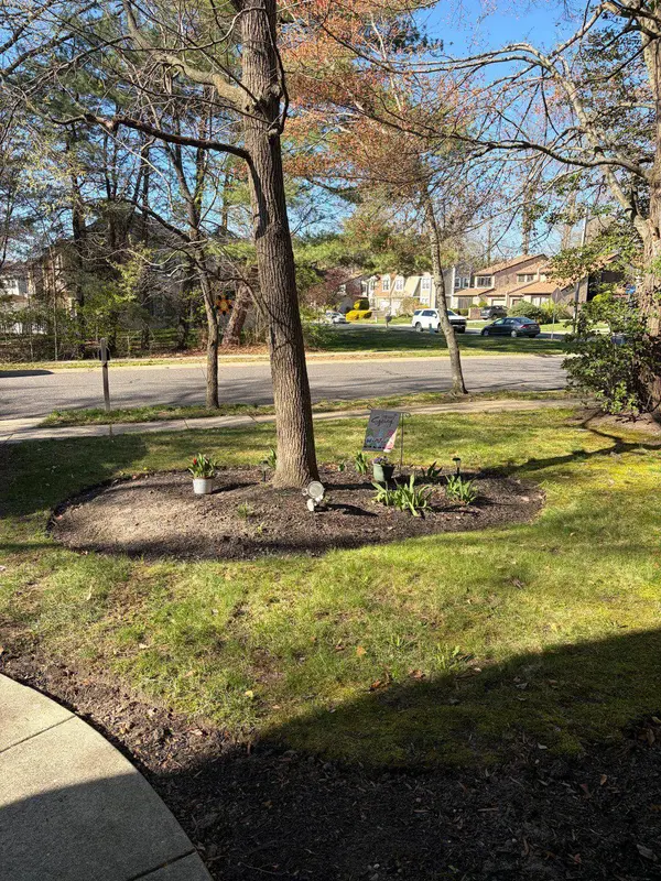 2 GOSHAWK CT, Voorhees, NJ 08043