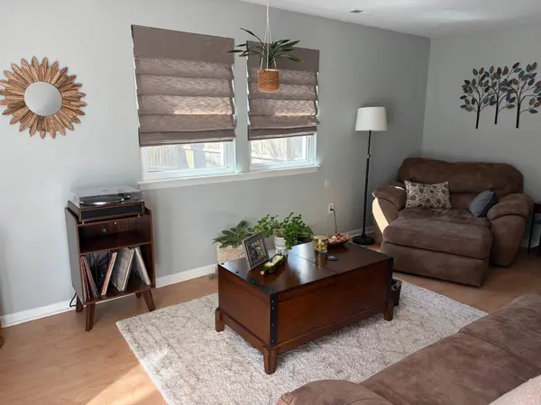 2 GOSHAWK CT, Voorhees, NJ 08043