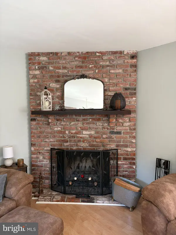 2 GOSHAWK CT, Voorhees, NJ 08043