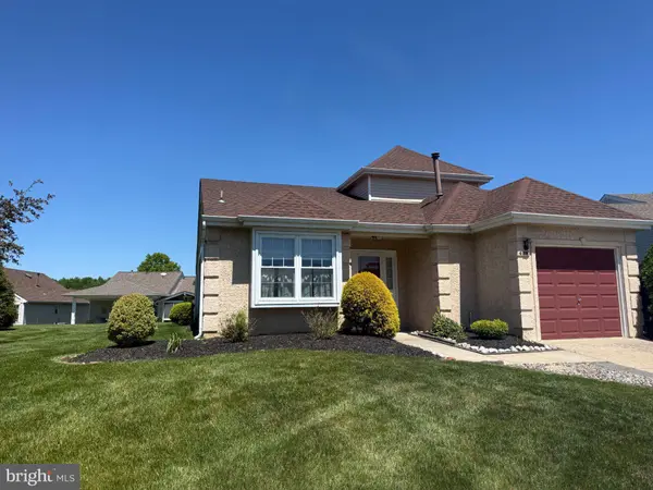 428 ELDERBERRY CT, Mount Laurel, NJ 08054