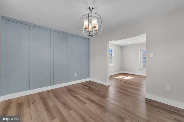 15 W KENNEDY DR, Clementon, NJ 08021
