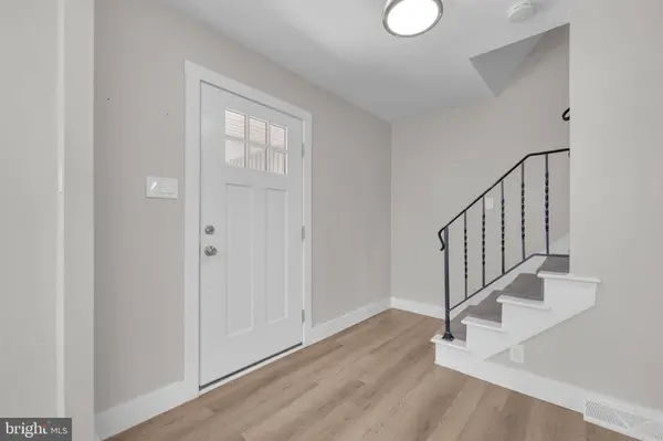 15 W KENNEDY DR, Clementon, NJ 08021