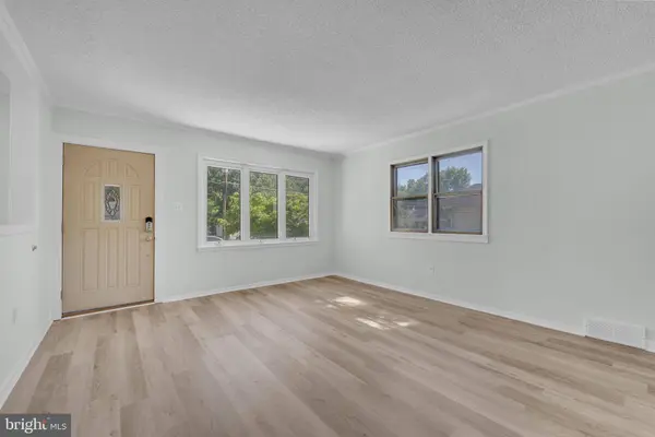 417 ROBERTS, Bellmawr, NJ 08031