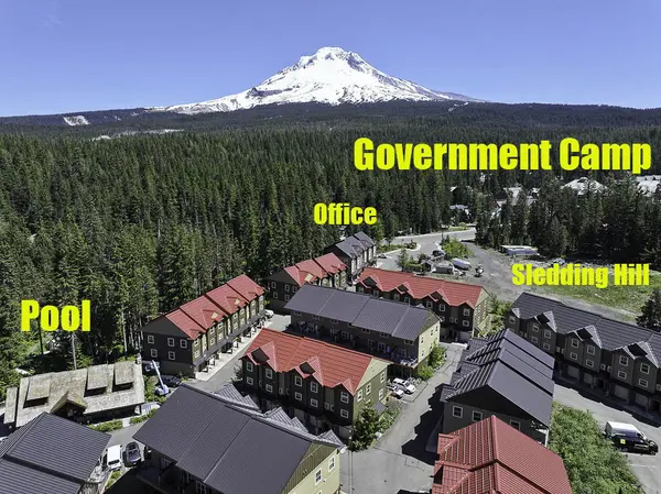 Spotlight on Two Stunning Collins Lake Resort Condos in Government Camp