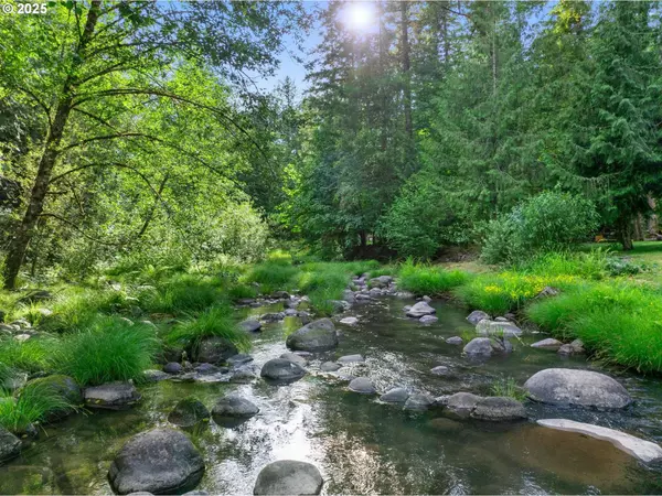 59660 E MARMOT RD, Sandy, OR 97055