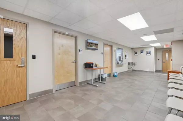 842 N SHENANDOAH AVE, Front Royal, VA 22630