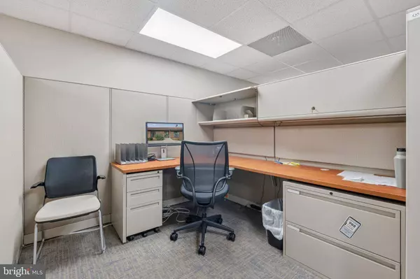 842 N SHENANDOAH AVE, Front Royal, VA 22630