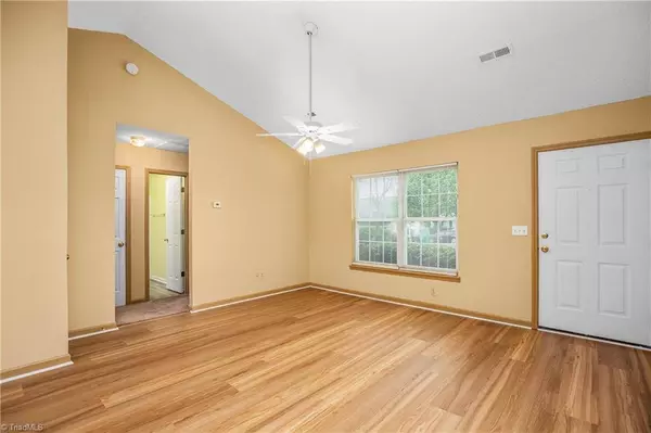 2460 Shadow Valley RD, High Point, NC 27265