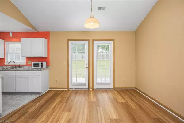 2460 Shadow Valley RD, High Point, NC 27265