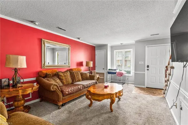 5312 Summit Heights DR, Winston-salem, NC 27104