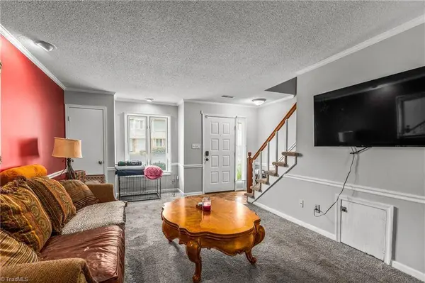 5312 Summit Heights DR, Winston-salem, NC 27104