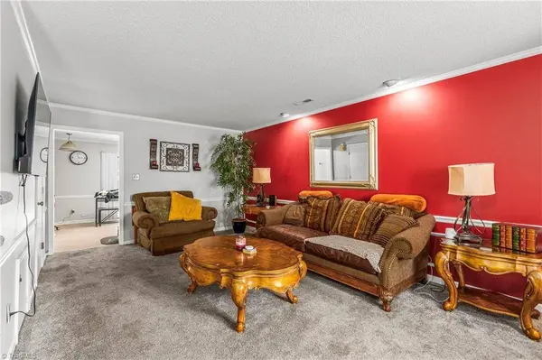 5312 Summit Heights DR, Winston-salem, NC 27104