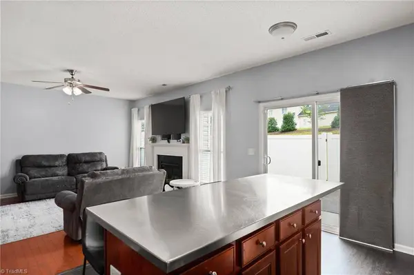 136 Penry LN, Clemmons, NC 27012