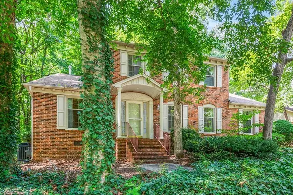 1605 Bearhollow RD, Greensboro, NC 27410