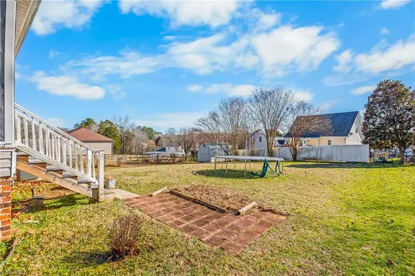 4850 Stony Creek LN, Winston-salem, NC 27127