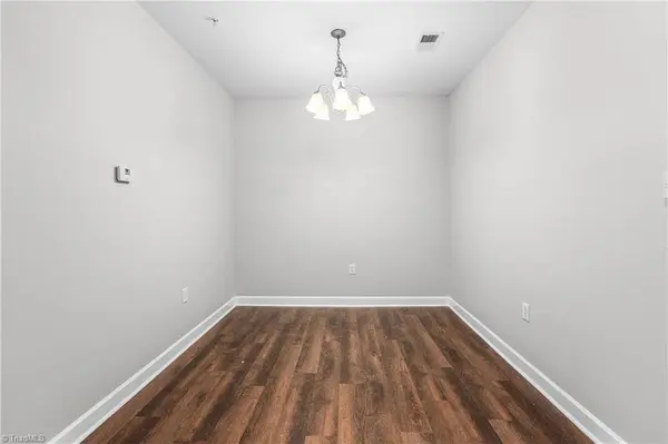923 Windcastle LN #305, Winston-salem, NC 27105