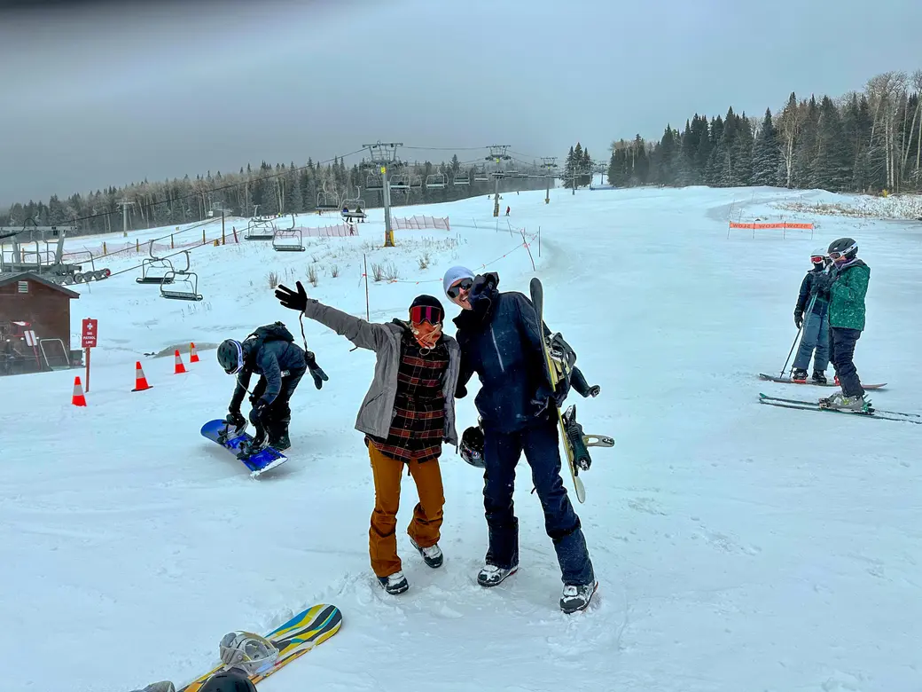 A Winter Escape to Arizona Snowbowl: Snowboarding, Views, and Vibes