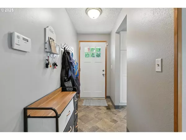 2112 SE 148TH PL, Portland, OR 97233