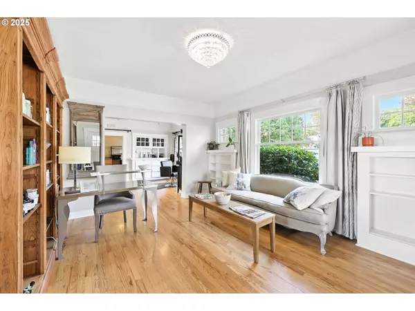 12770 SW 3RD ST, Beaverton, OR 97005