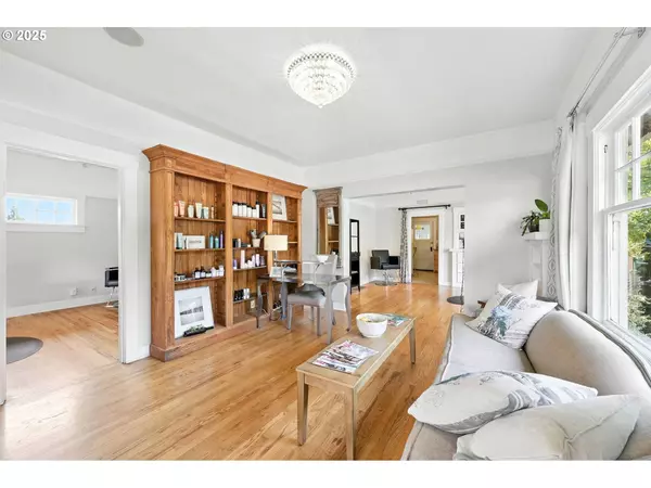 12770 SW 3RD ST, Beaverton, OR 97005