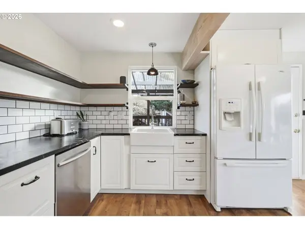 19350 SW MURPHY ST, Beaverton, OR 97078