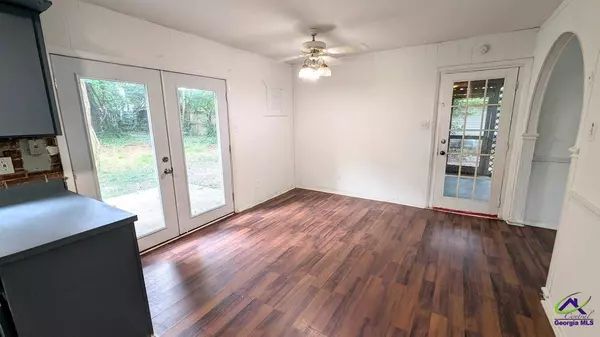 205 Debra Drive, Warner Robins, GA 31088